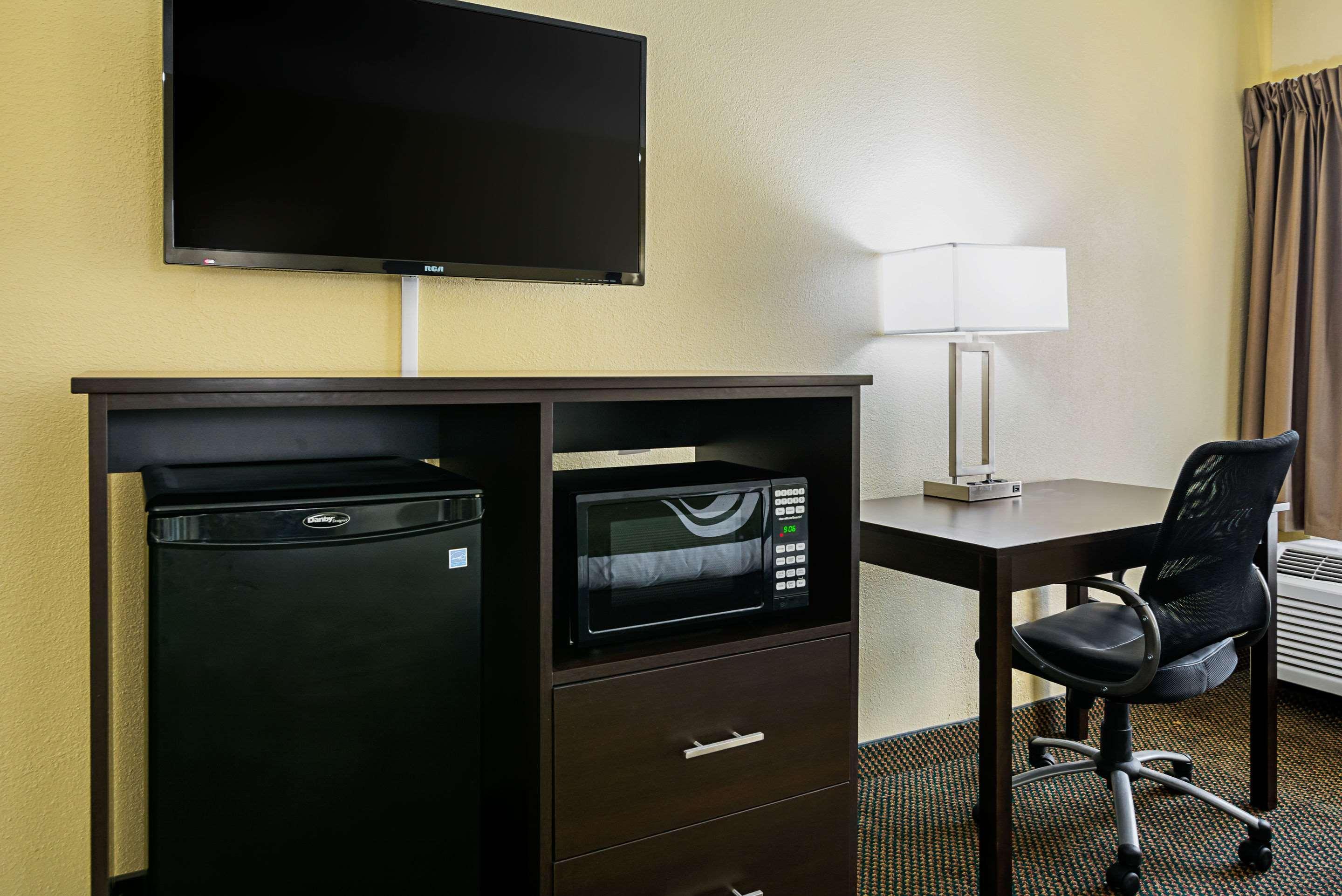 Quality Inn & Suites Greensburg I-74 Eksteriør bilde